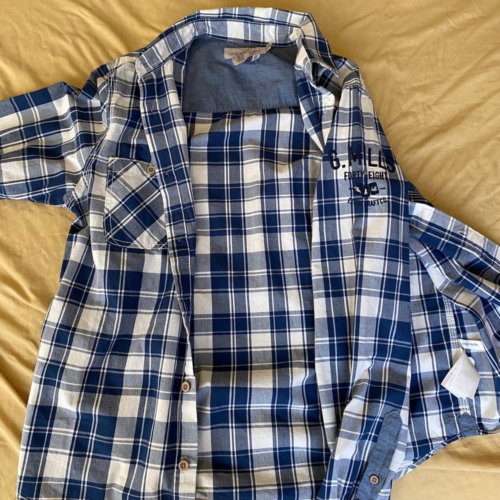 H&M (L.O.G.G) Buttoned shirt - Picture 3 of 4
